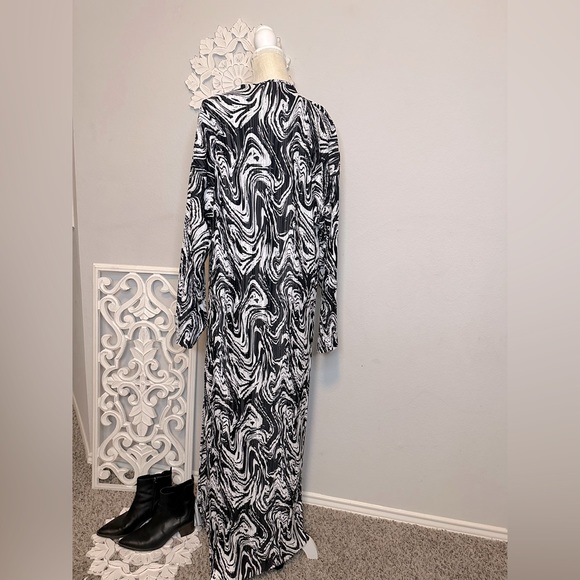 TWO PIECE SET MARBLE PRINT PLISSE MAXI KIMONO inlarge & bodycon SMALL stretchy - Picture 8 of 14